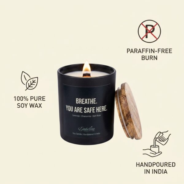 Natural Golden Soy 464 wax flakes and eco-friendly cotton wicks used to hand-pour Embelure scented candle.